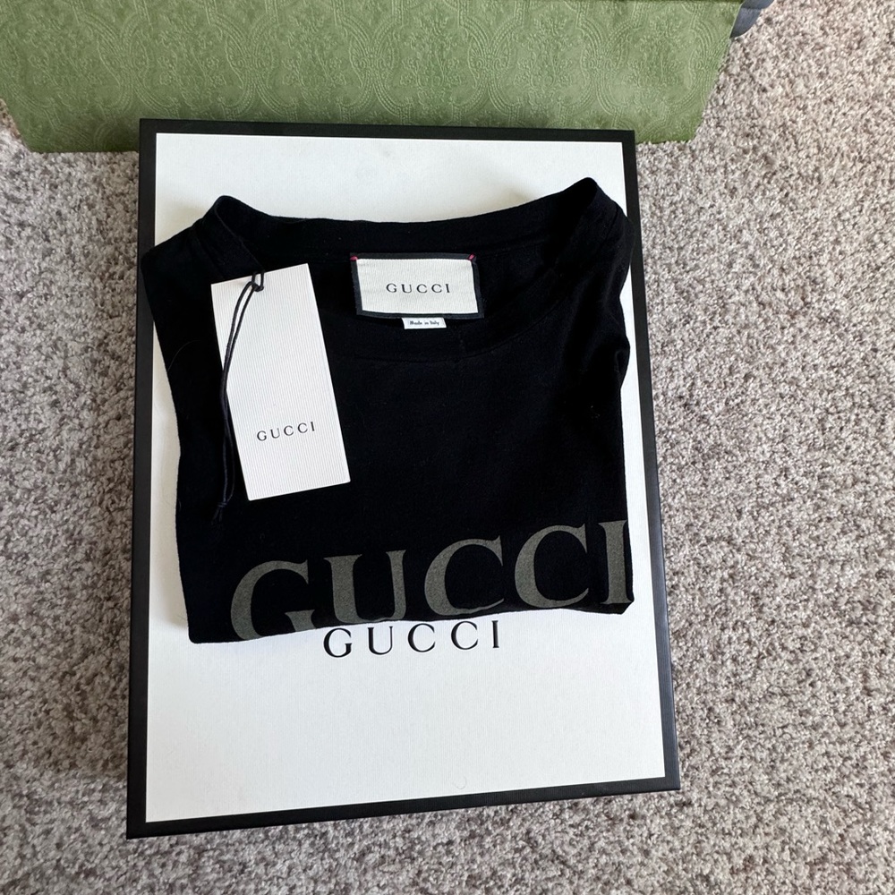 OVERSIZE T-SHIRT WITH GUCCI LOGO